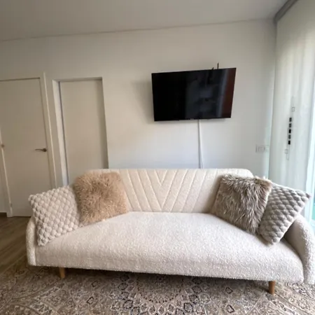 Luxury Svetlanka House Fenals Διαμέρισμα